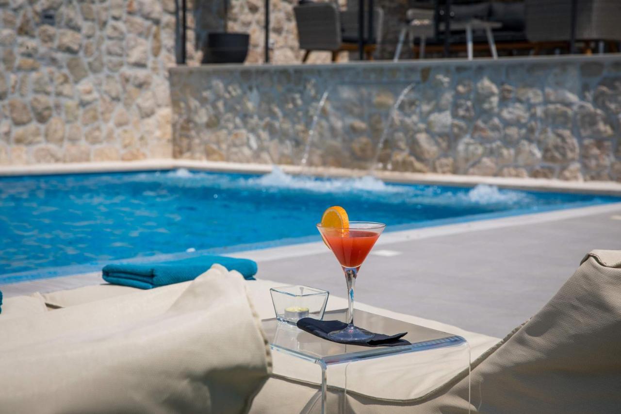Mariva Exclusive Villa Brsecine ภายนอก รูปภาพ